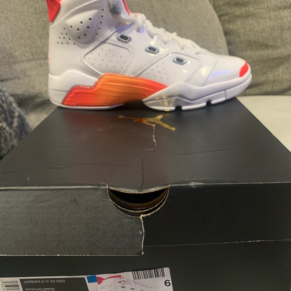 NEW with Box -Jordan 6-17-23 GS - White
Flash Crimson